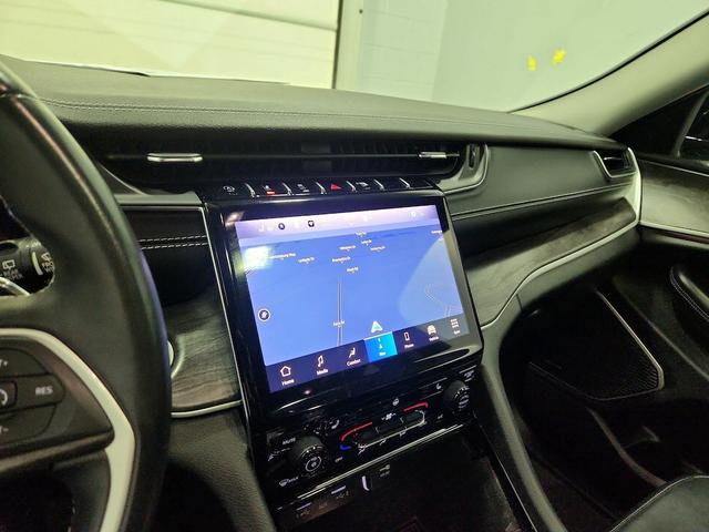 Photo of 2022 Gray Jeep Grand Cherokee L