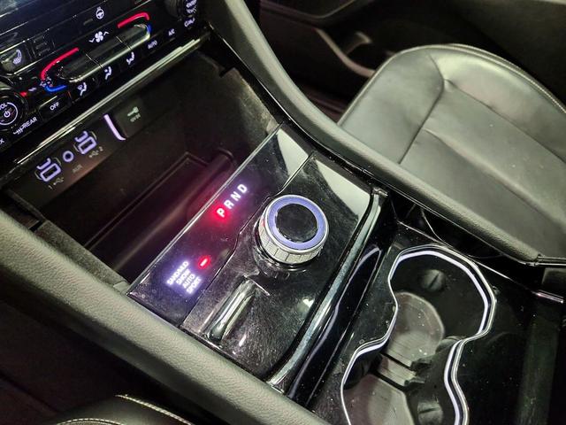 Photo of 2022 Gray Jeep Grand Cherokee L