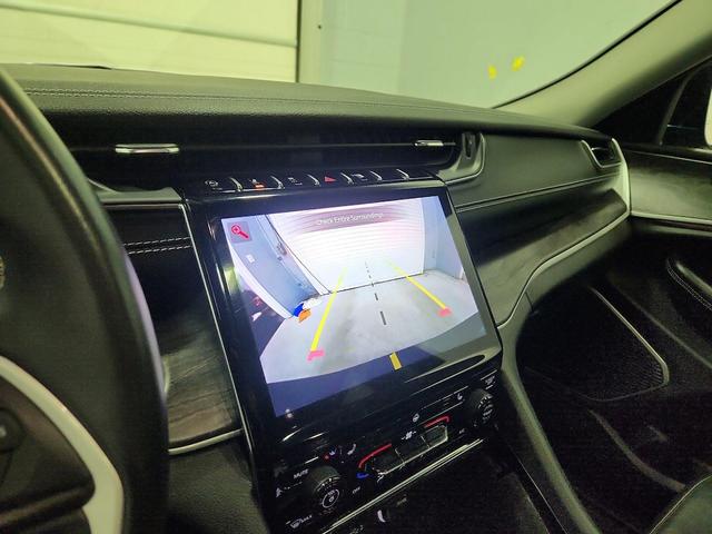 Photo of 2022 Gray Jeep Grand Cherokee L