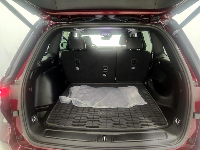 Photo of 2025 Burgundy Jeep Grand Cherokee