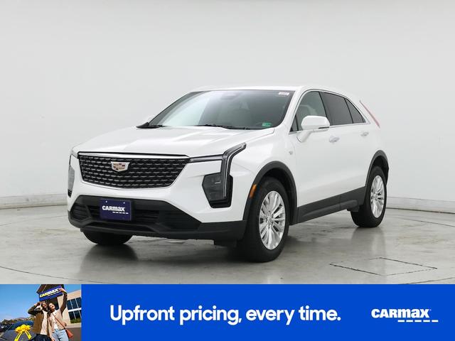 Photo of 2024 White Cadillac XT4