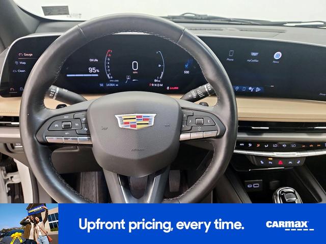 Photo of 2024 White Cadillac XT4