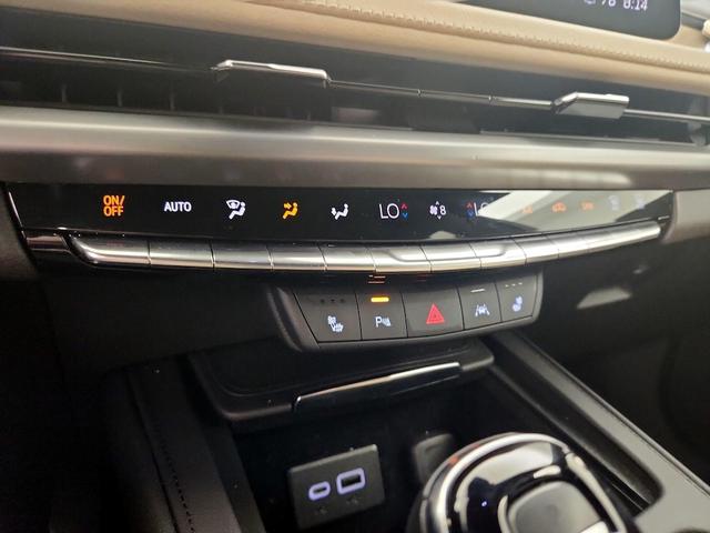 Photo of 2024 White Cadillac XT4