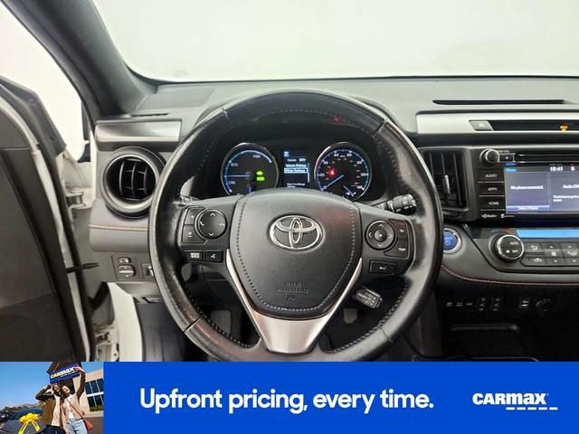Photo of 2017 White Toyota RAV4 Hybrid