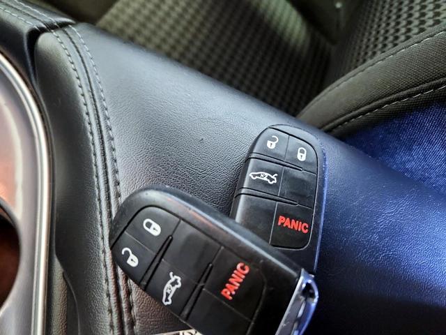 Photo of 2020 Black Dodge Challenger