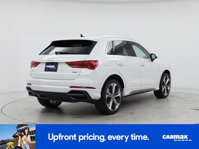 Photo of 2020 White Audi Q3
