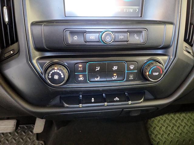 Photo of 2018 Silver Chevrolet Silverado 1500