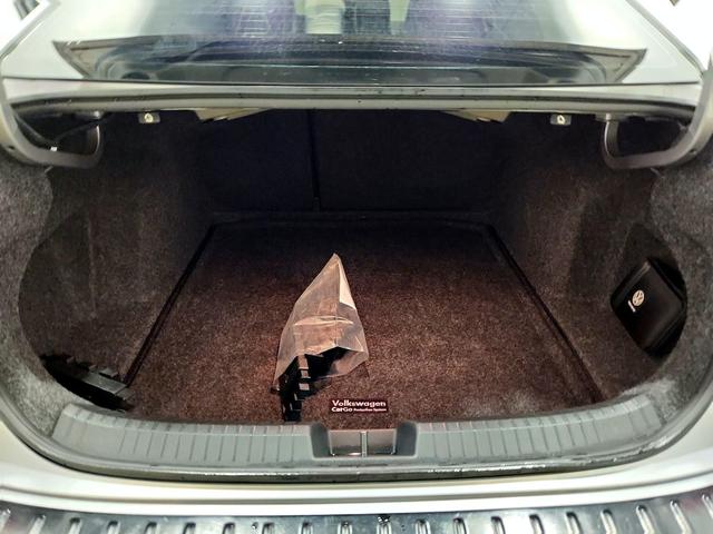 Photo of 2023 Silver Volkswagen Jetta