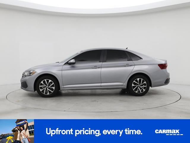 Photo of 2023 Silver Volkswagen Jetta