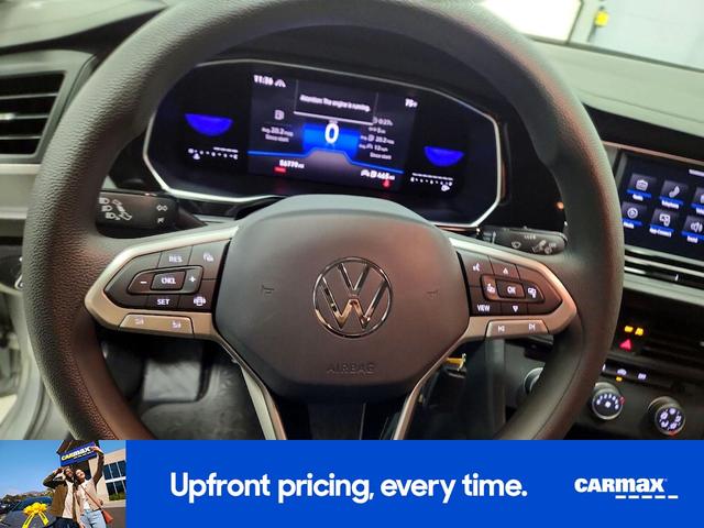 Photo of 2023 Silver Volkswagen Jetta