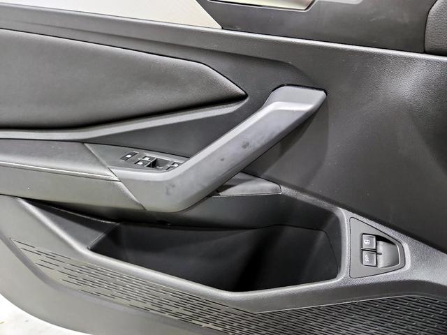 Photo of 2023 Silver Volkswagen Jetta