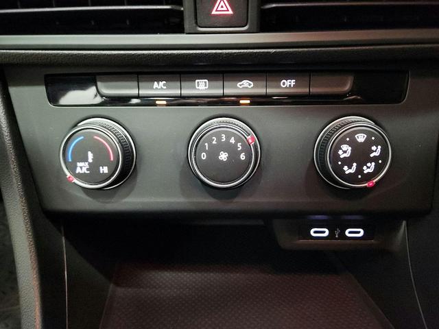 Photo of 2023 Silver Volkswagen Jetta