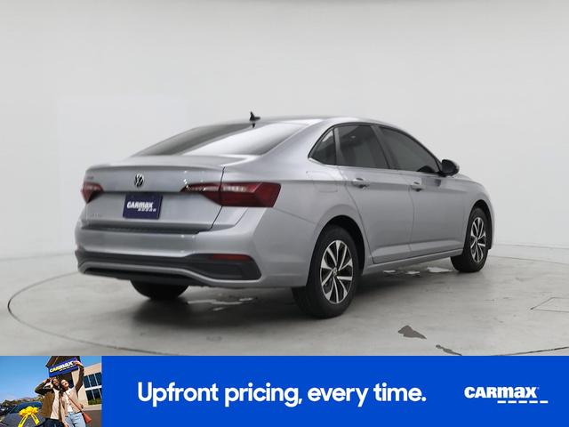 Photo of 2023 Silver Volkswagen Jetta