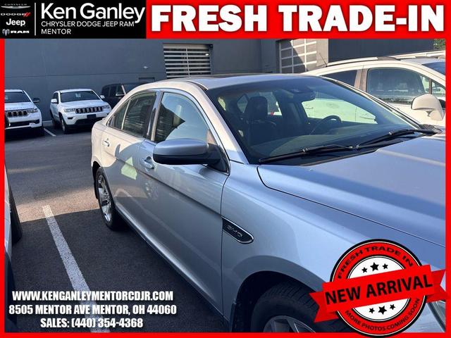 Photo of 2010 Silver Ford Taurus