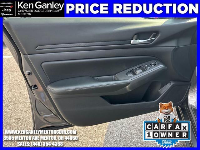 Photo of 2024 Gun Metallic Nissan Altima