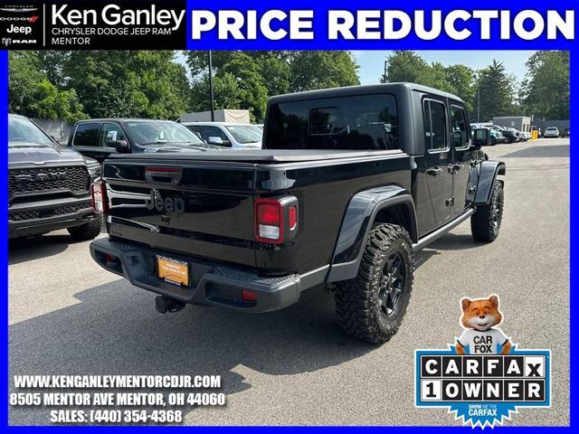 Photo of 2022 Black Clearcoat Jeep Gladiator