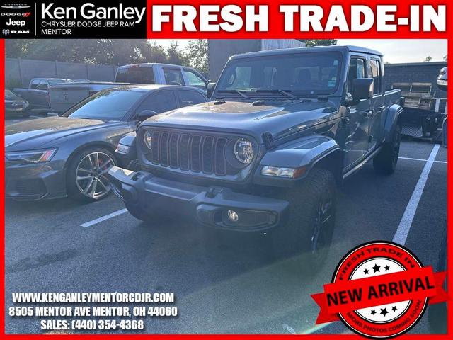 Photo of 2024 Anvil Clearcoat Jeep Gladiator