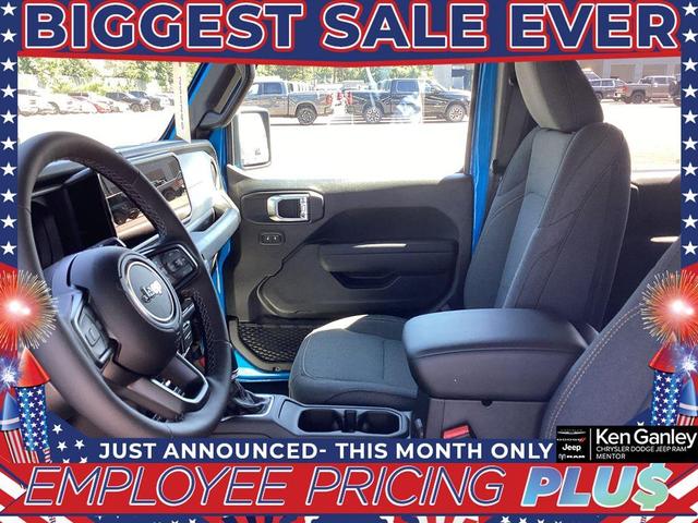 Photo of 2025 Hydro Blue Pearl Jeep Wrangler