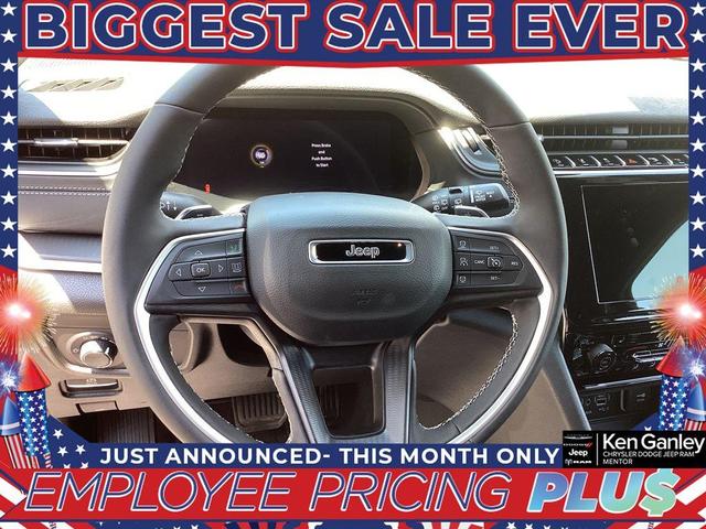 Photo of 2025 Metallic Jeep Grand Cherokee L