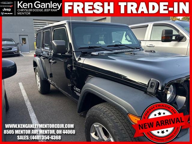 Photo of 2018 Black Clearcoat Jeep Wrangler Unlimited