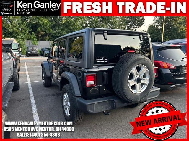 Photo of 2018 Black Clearcoat Jeep Wrangler Unlimited
