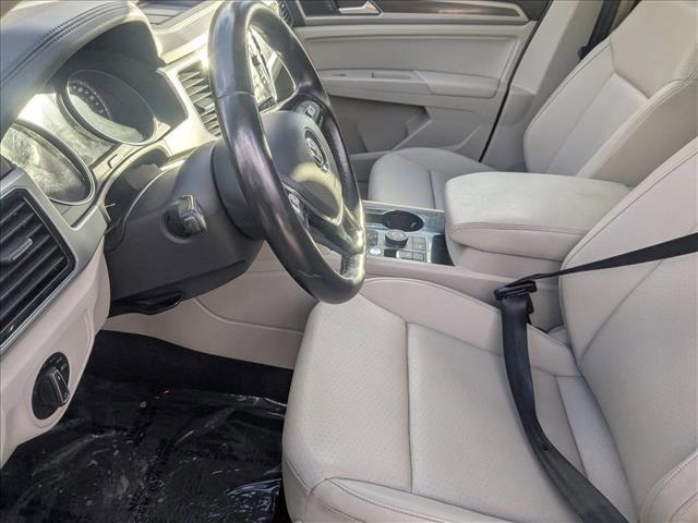 Photo of 2018 Pure White Volkswagen Atlas