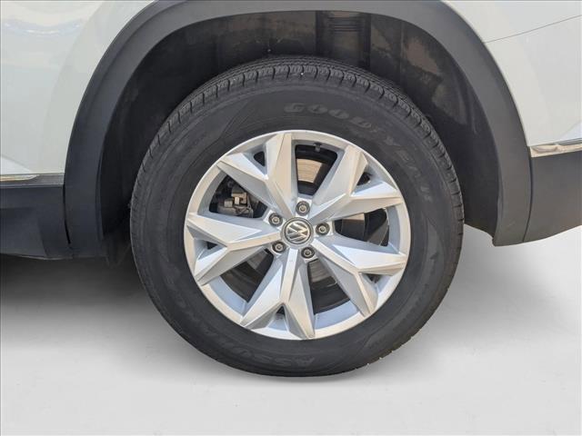Photo of 2018 Pure White Volkswagen Atlas