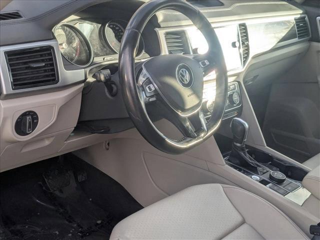 Photo of 2018 Pure White Volkswagen Atlas