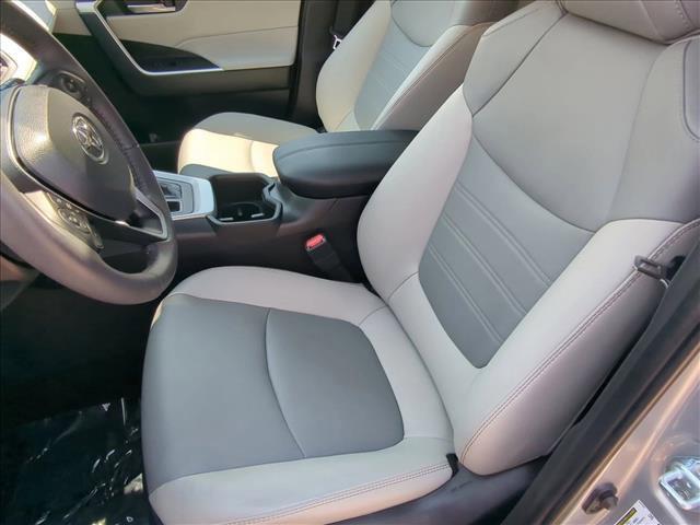 Photo of 2024 Silver Sky Metallic Toyota RAV4