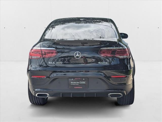 Photo of 2022 Black Mercedes-Benz GLC 300