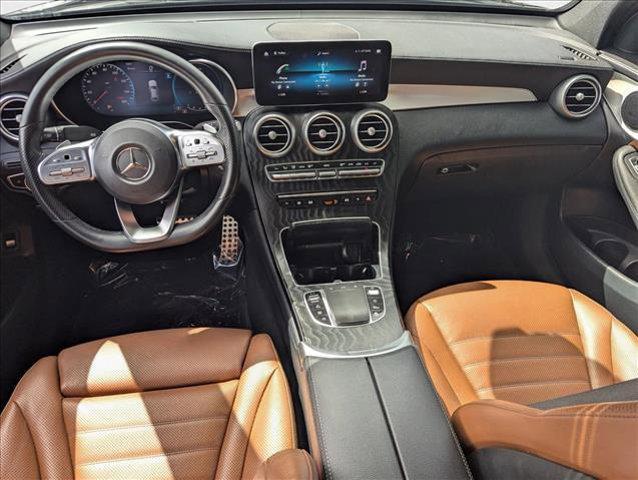Photo of 2022 Black Mercedes-Benz GLC 300