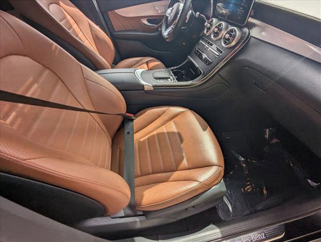 Photo of 2022 Black Mercedes-Benz GLC 300