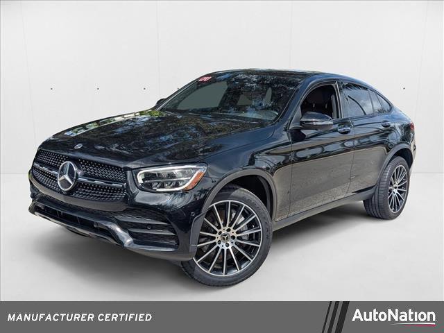 Photo of 2022 Black Mercedes-Benz GLC 300