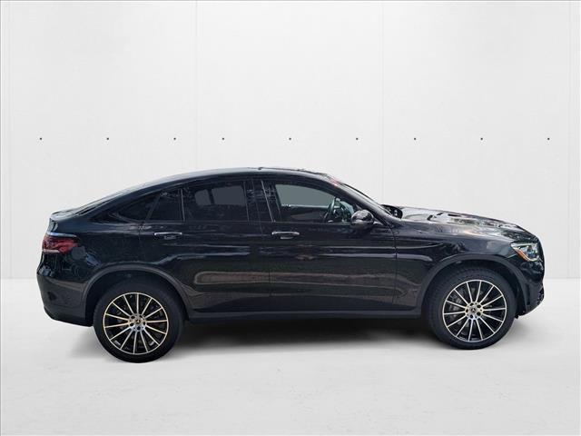 Photo of 2022 Black Mercedes-Benz GLC 300