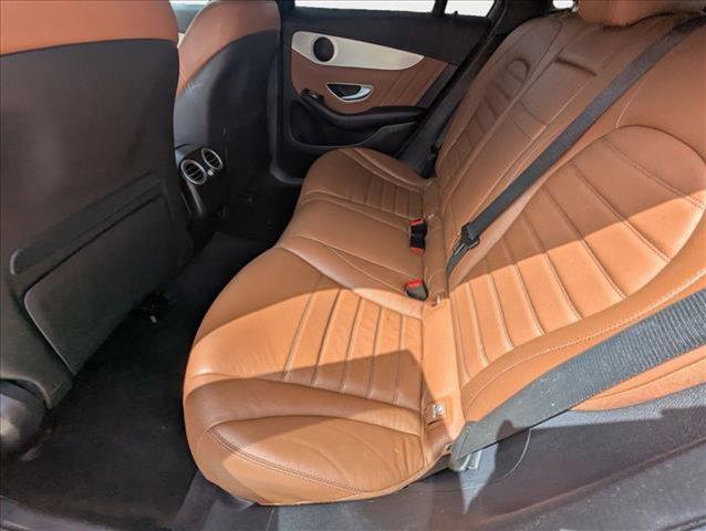 Photo of 2022 Black Mercedes-Benz GLC 300