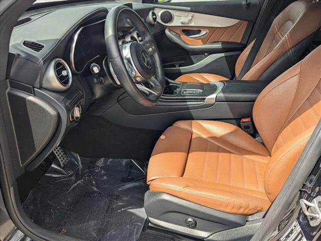 Photo of 2022 Black Mercedes-Benz GLC 300