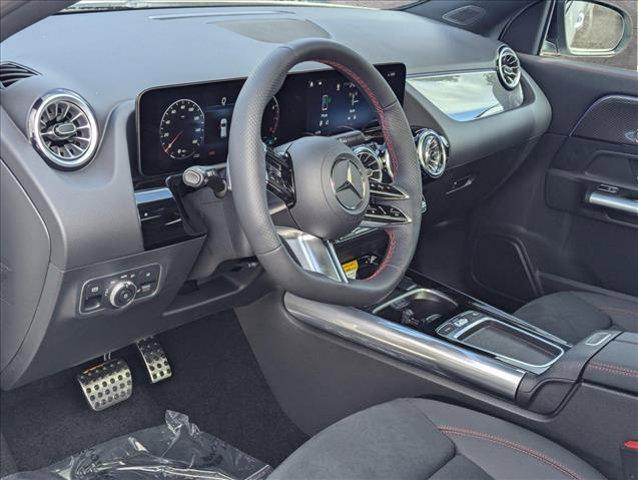 Photo of 2025 Polar White Mercedes-Benz GLA 250
