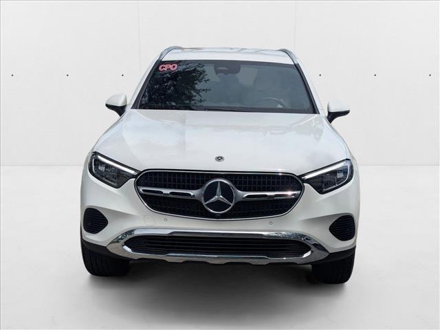 Photo of 2025 Polar White Mercedes-Benz GLC 300