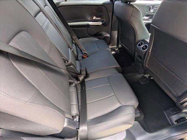 Photo of 2025 Night Black Mercedes-Benz GLB 250