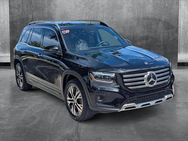 Photo of 2025 Night Black Mercedes-Benz GLB 250