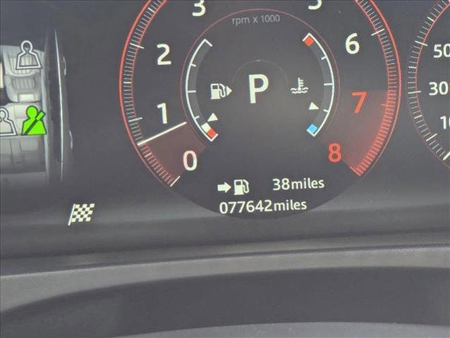 Photo of 2017 Ammonite Gray Meta Jaguar F-PACE