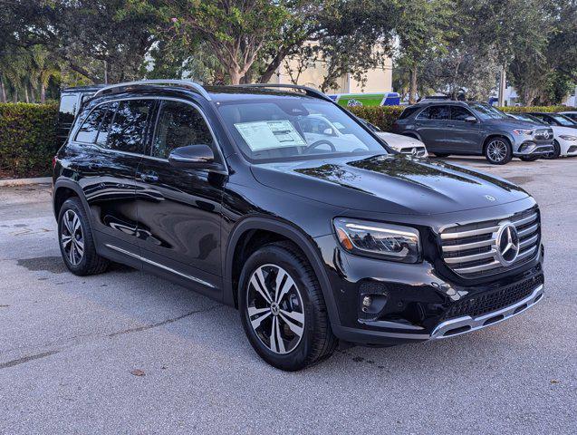 Photo of 2025 Night Black Mercedes-Benz GLB 250