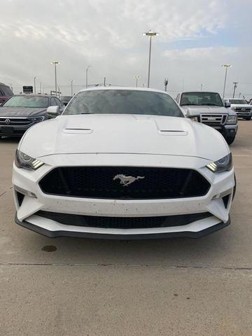 Photo of 2022 Oxford White Ford Mustang