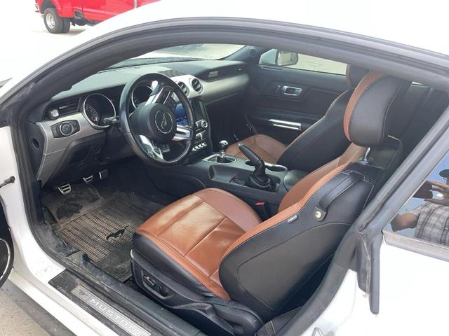 Photo of 2022 Oxford White Ford Mustang