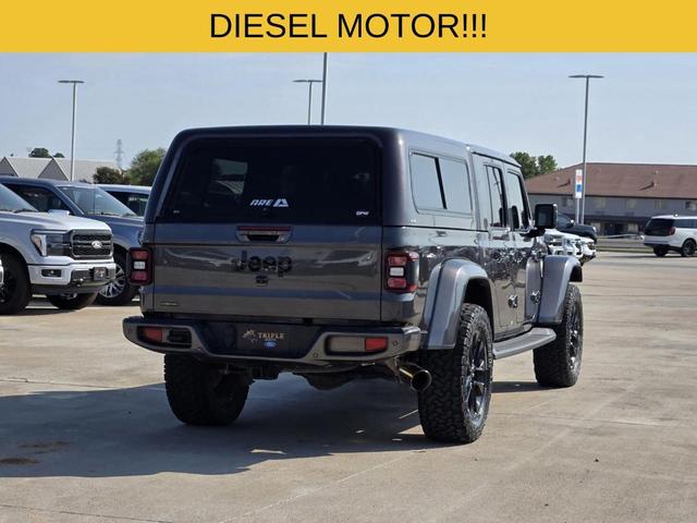 Photo of 2021 Granite Crystal Clearcoat Metallic Jeep Gladiator