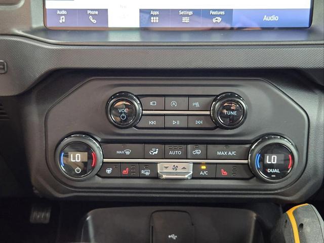 Photo of 2024 Oxford White Ford Bronco