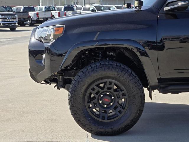 Photo of 2021 Black Toyota 4Runner