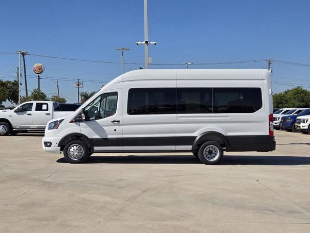 Photo of 2025 Oxford White Ford Transit-350