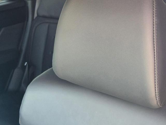 Photo of 2025 Shimmering Silver Hyundai SANTA FE HEV