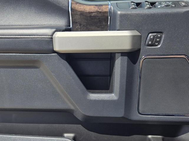 Photo of 2022 Oxford White Ford F-450